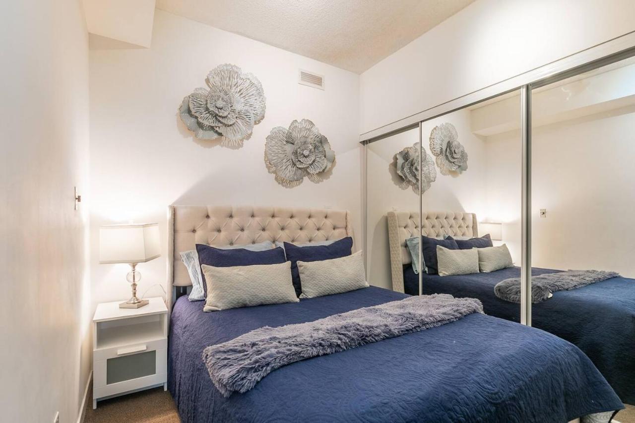 דירות טורונטו Gorgeous 1Br W/Parking Across The Scotiabank Arena מראה חיצוני תמונה
