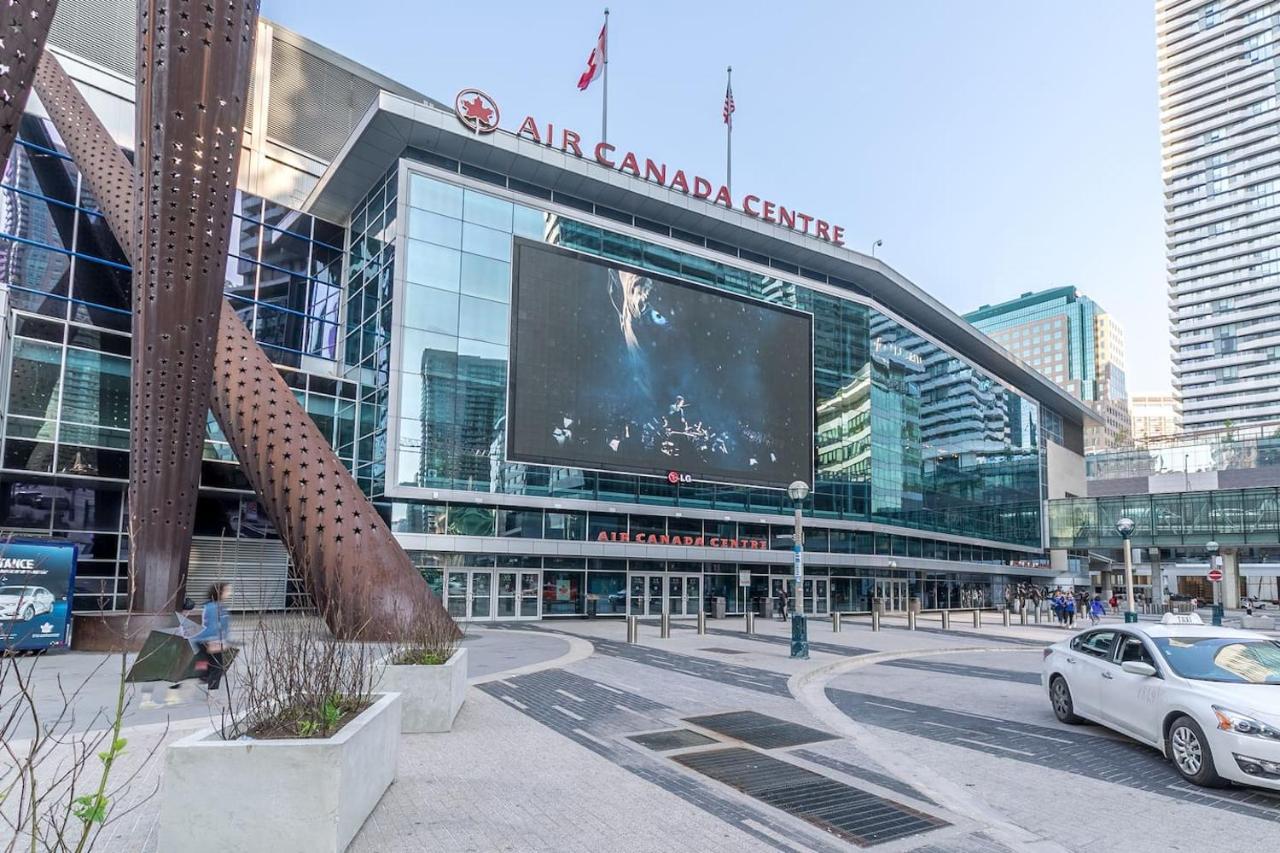 דירות טורונטו Gorgeous 1Br W/Parking Across The Scotiabank Arena מראה חיצוני תמונה