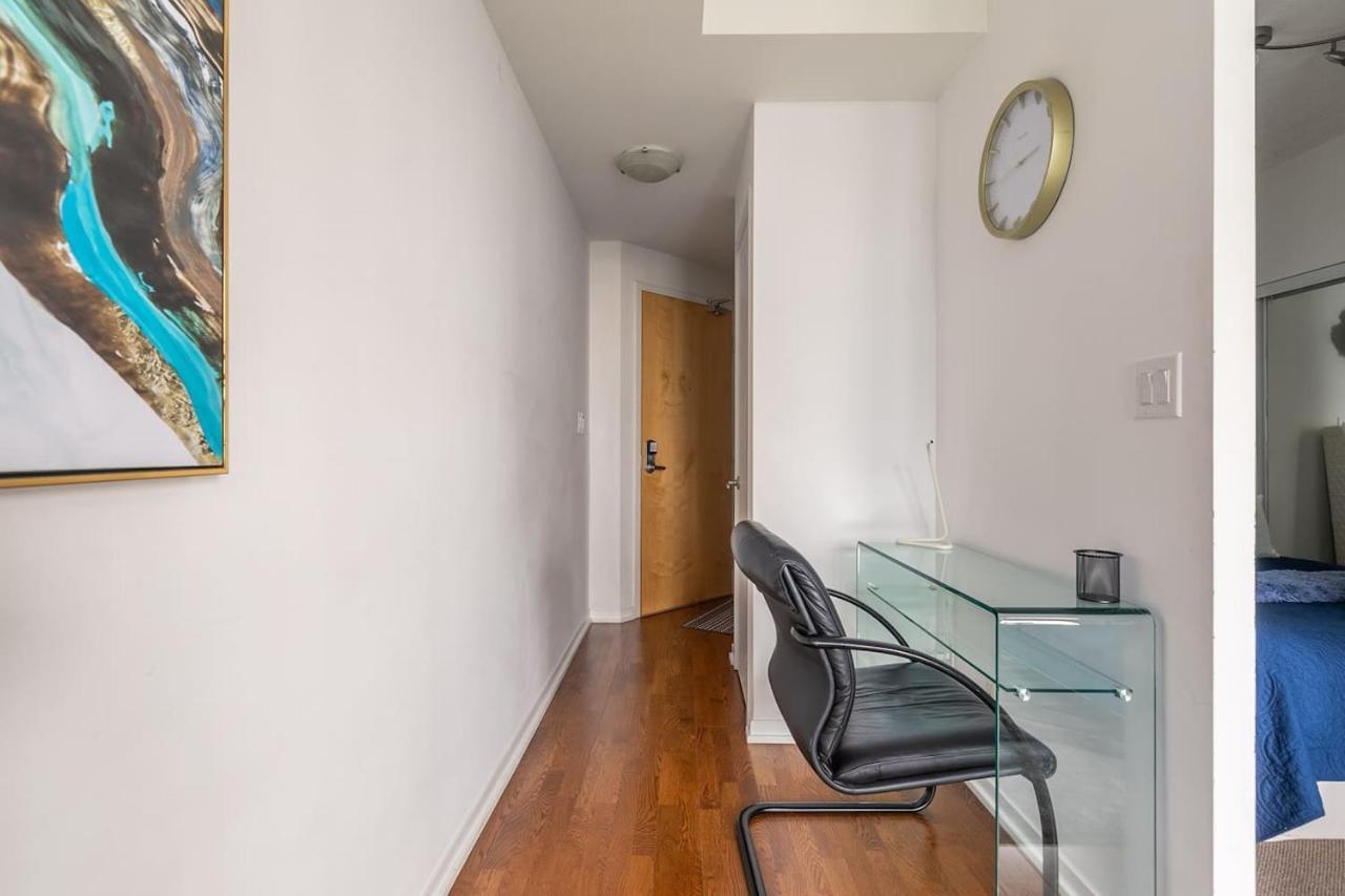 דירות טורונטו Gorgeous 1Br W/Parking Across The Scotiabank Arena מראה חיצוני תמונה